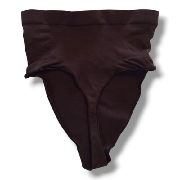 Skims Seamless Sculpt Mid Waist Thong - Picture 5 of 5